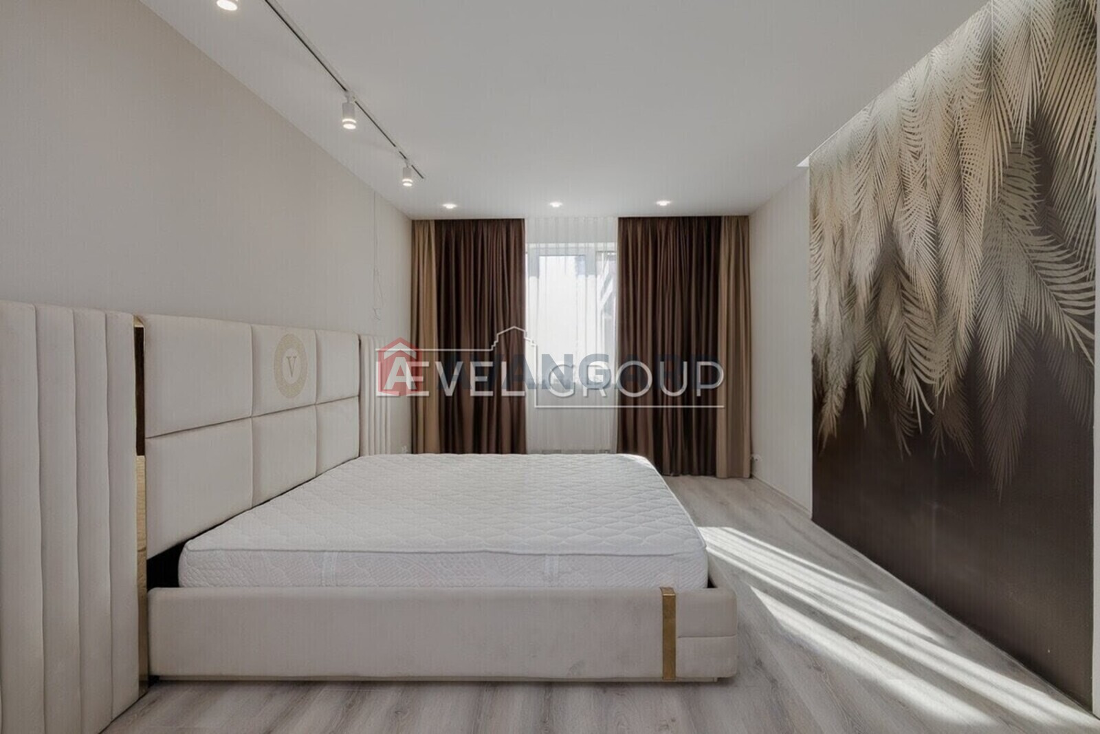 3 ��. ��������, 91/40/27 ��. �., 11/26 ������ ���� 12