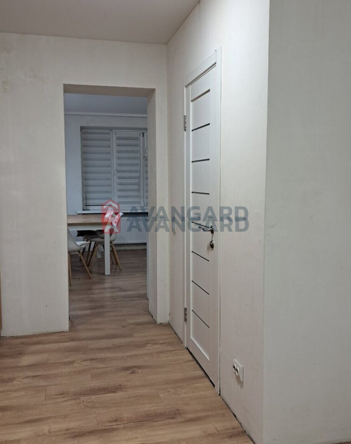 3 ��. ��������, 100/50/15 ��. �., 1/11 ������ ���� 18