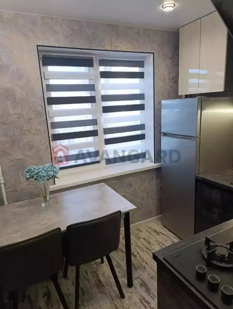 2 ��. ��������, 45/40/6 ��. �., 2/5 ������ ���� 13