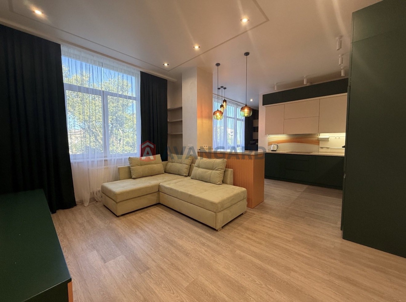 2 ��. ��������, 68/30/25 ��. �., 2/4 ������ ���� 12