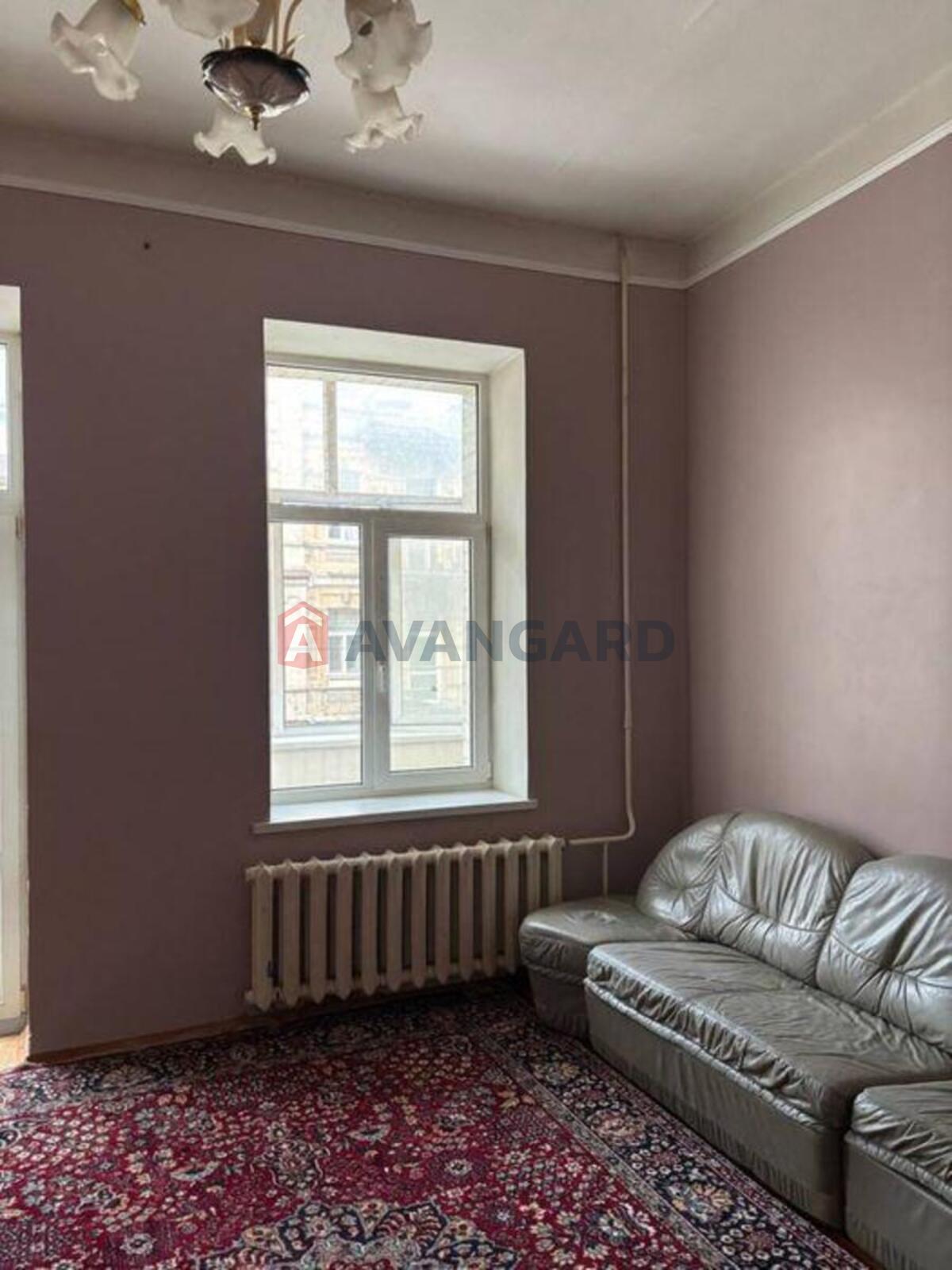 4 ��. ��������, 107/-/14 ��. �., 2/4 ������ ���� 4