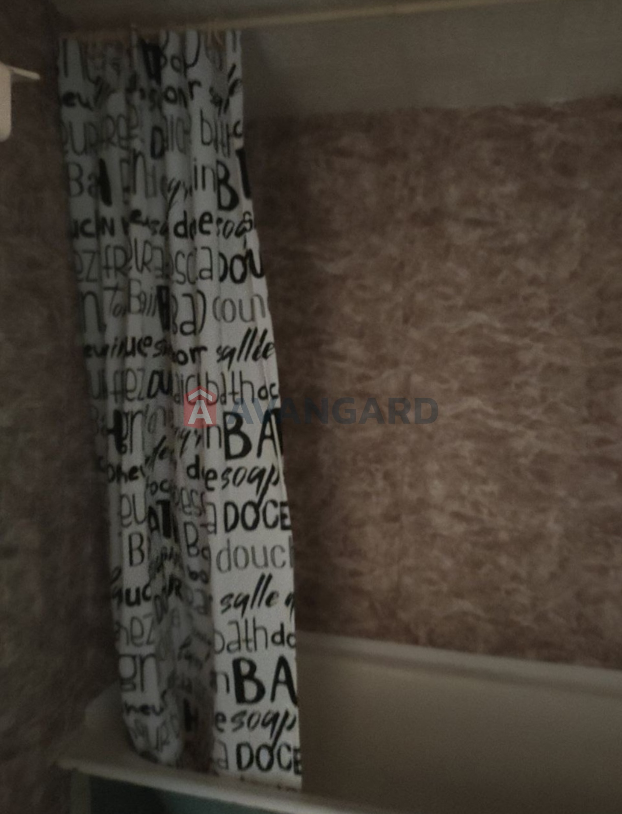 3 ��. ��������, 75/-/18 ��. �., 7/9 ������ ���� 12