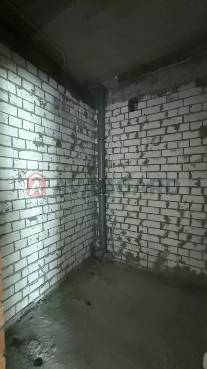 1 ��. ��������, 45/25/18 ��. �., 7/10 ������ ���� 6