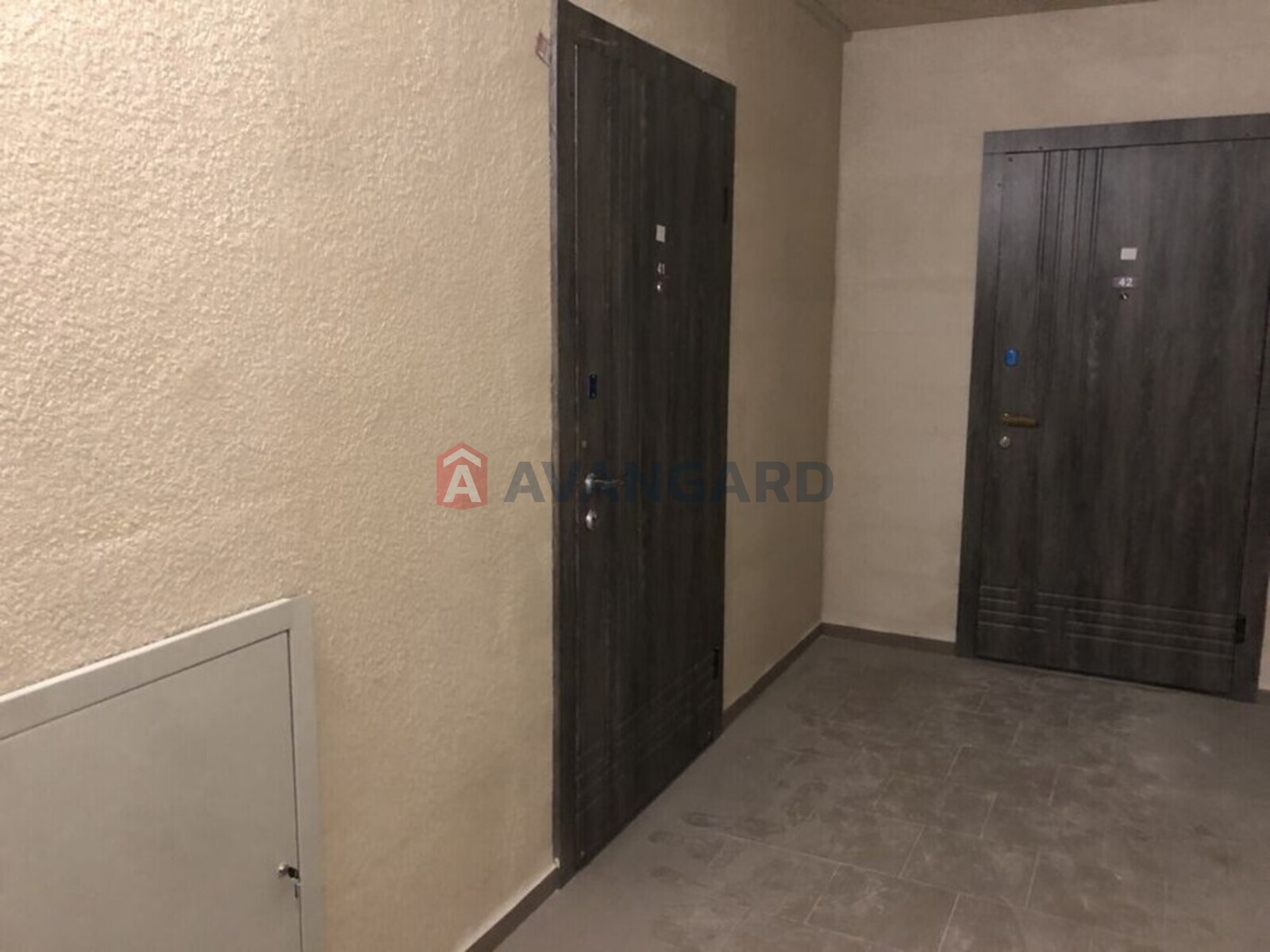 1 ��. ��������, 50/-/12 ��. �., 8/9 ������ ���� 1