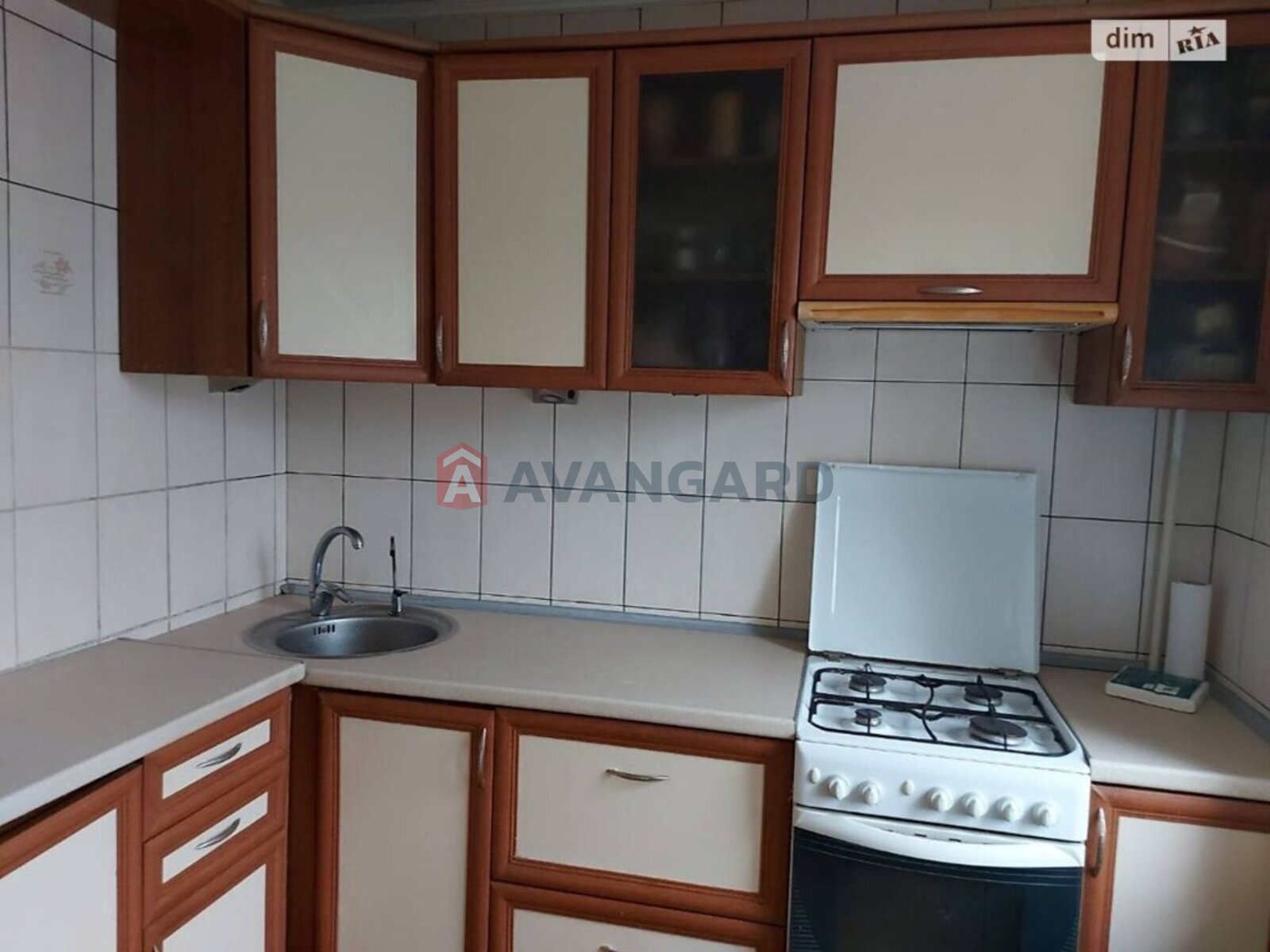 2 ����. ��������, 45/28/6 ��. �., 3/5 ���� ���� 1