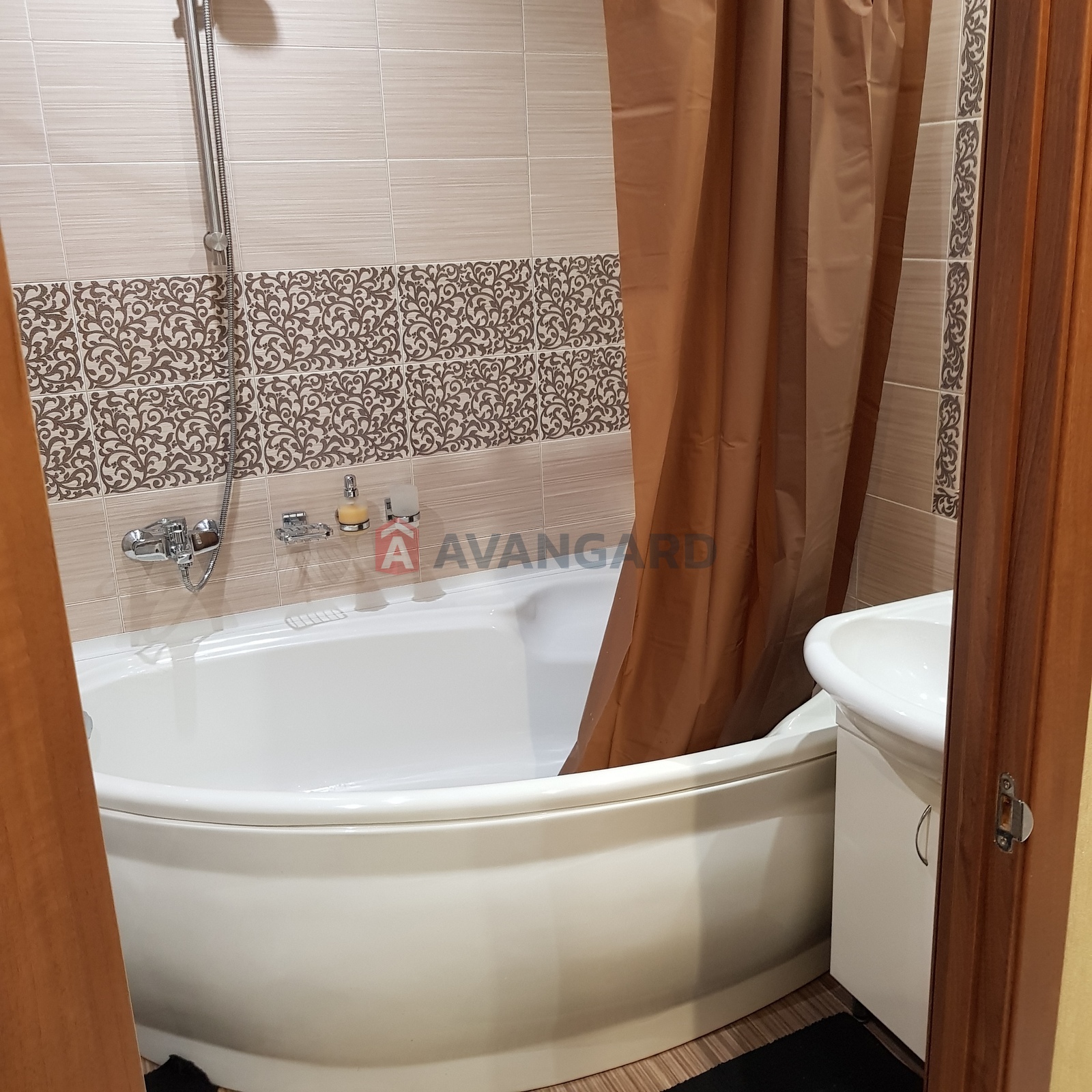 1 ����. ��������, 29,3/17,5/4,4 ��. �., 5/5 ���� ���� 14