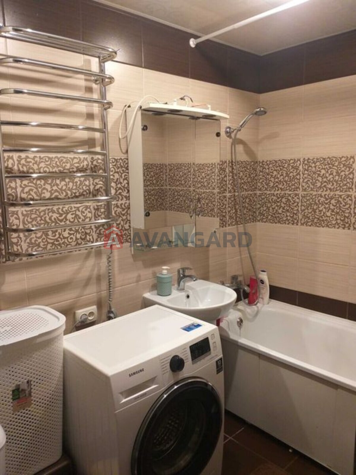 3 . , 61/-/34 . ., 9/9   4