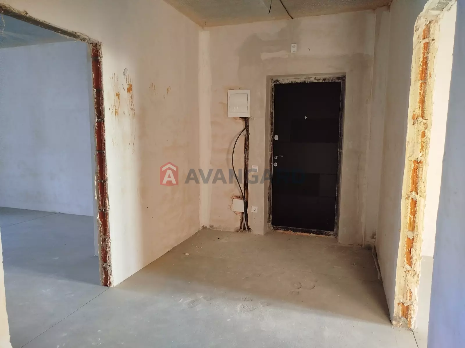 3 ��. ��������, 95/-/16 ��. �., 21/24 ������ ���� 6