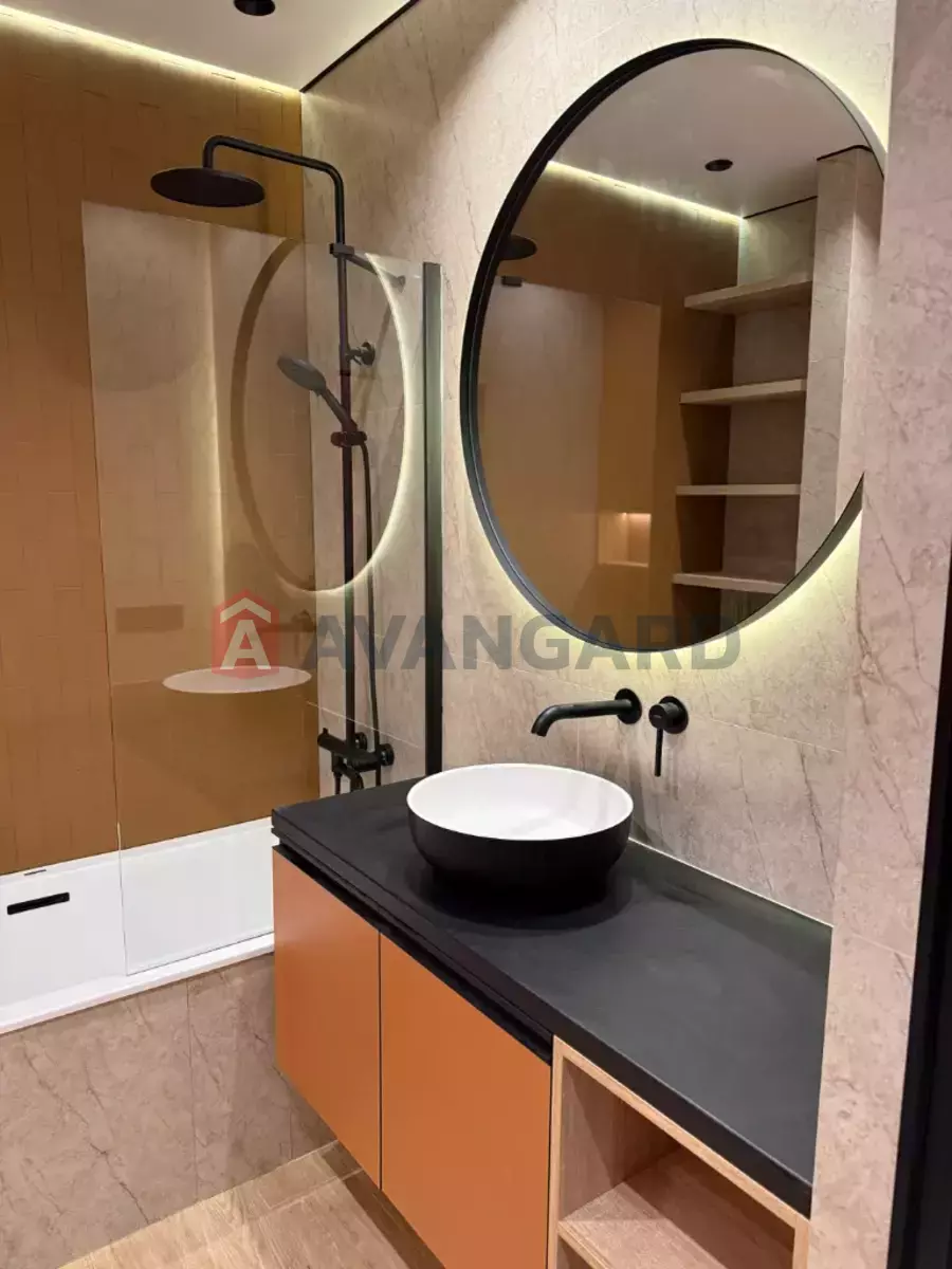 3 ��. ��������, 60/-/- ��. �., 8/24 ������ ���� 8