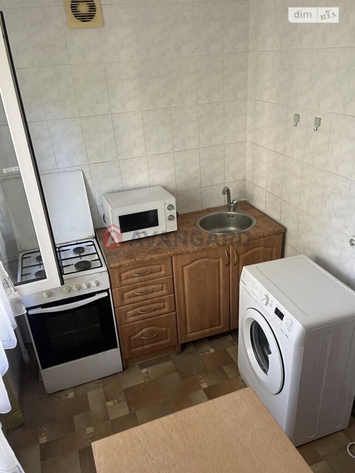 1 ��. ��������, 34/34/7 ��. �., 2/5 ������ ���� 7