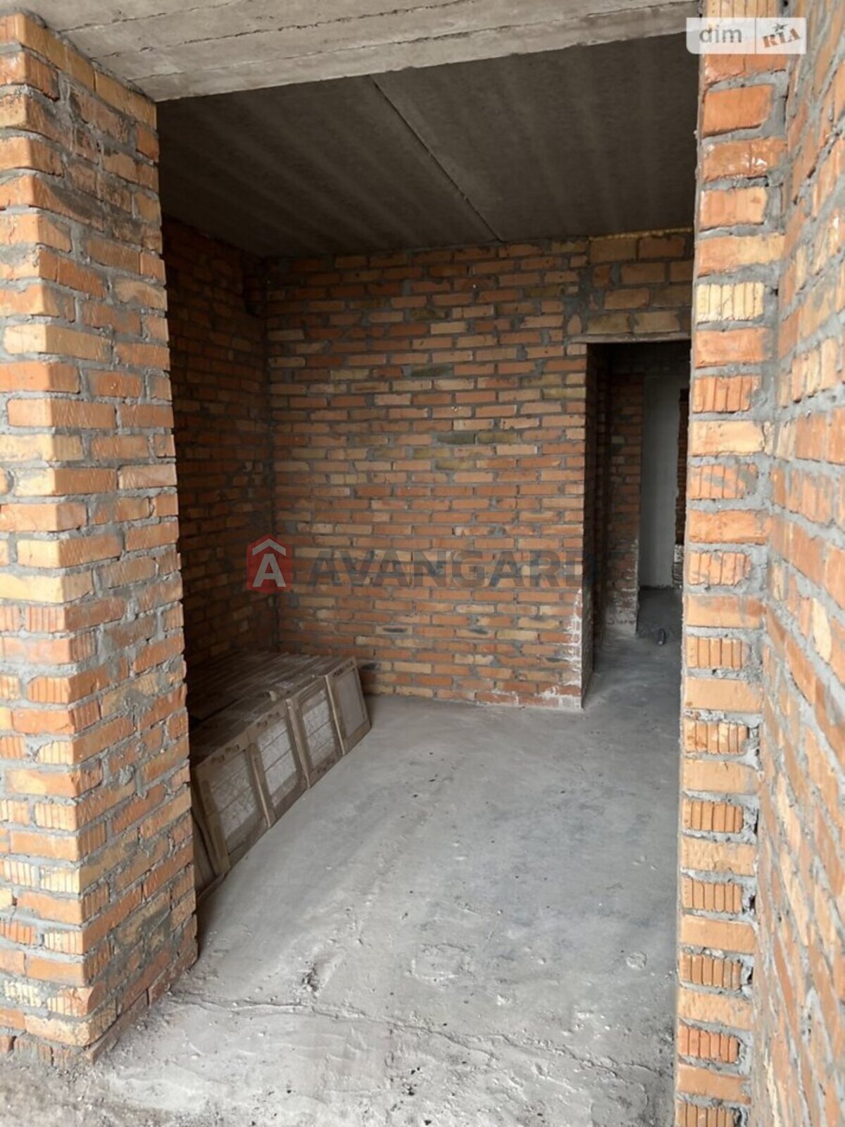 1 ����. ��������, 38/-/8 ��. �., 6/9 ���� ���� 10