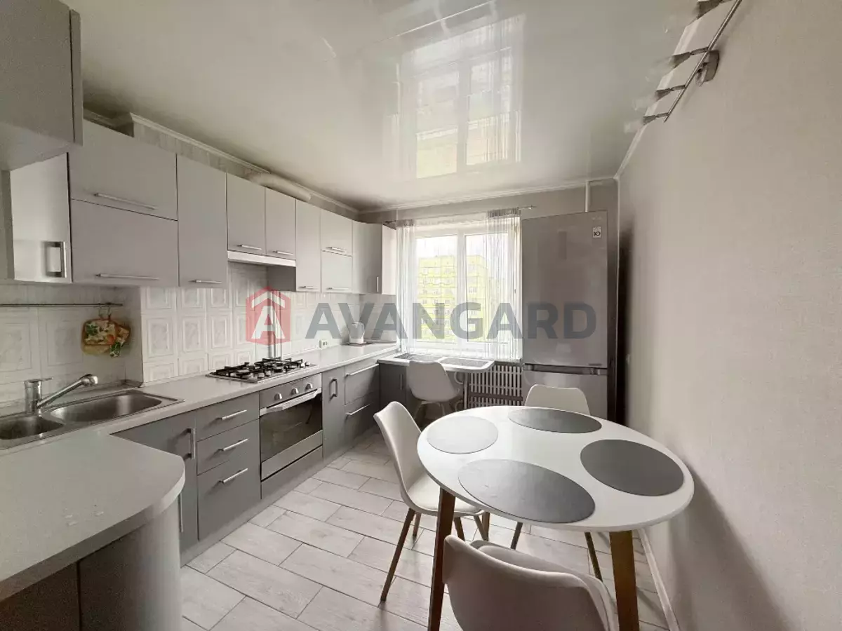 3 ��. ��������, 69/-/- ��. �., 6/9 ������ ���� 8