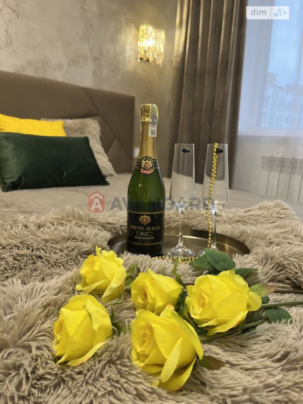 2 ����. ��������, 70/32/26 ��. �., 4/8 ���� ���� 4