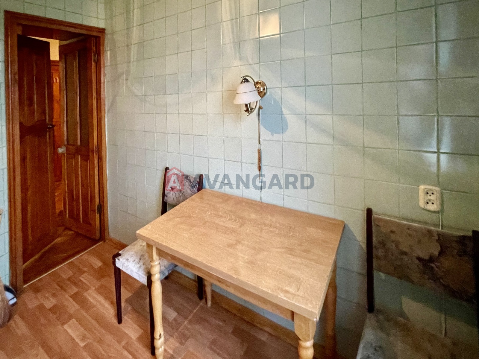 2 ��. ��������, 50/29/7 ��. �., 9/9 ������ ���� 3