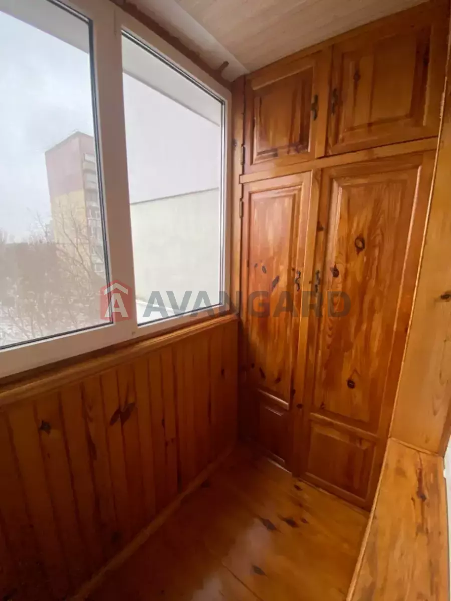 4 ��. ��������, 103/-/- ��. �., 4/9 ������ ���� 11