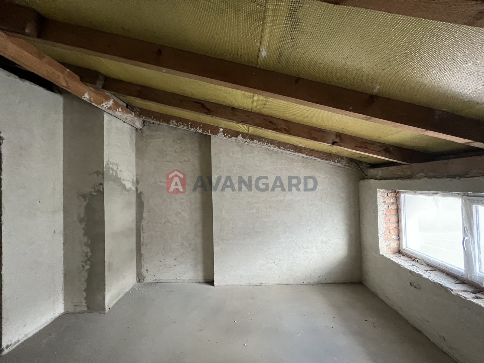 3 ��. ��������, 109/64/13 ��. �., 7/8 ������ ���� 15