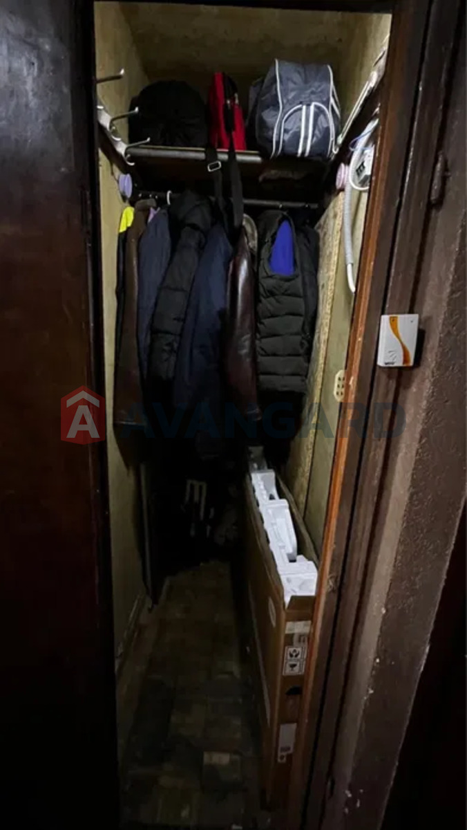 1 ����. ��������, 38/-/8 ��. �., 9/9 ���� ���� 3