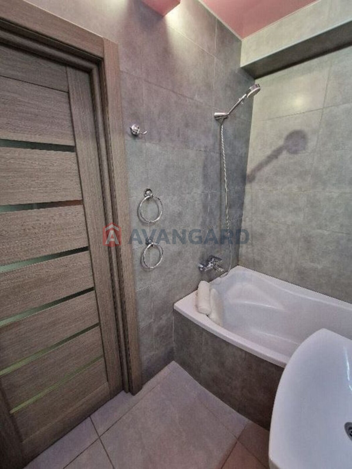 3 ��. ��������, 63/-/9 ��. �., 7/8 ������ ���� 13