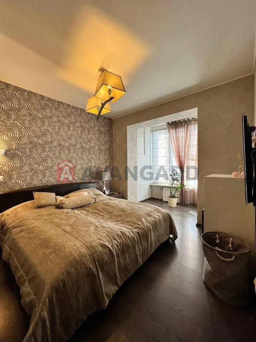 2 ����. ��������, 53/-/8 ��. �., 4/9 ���� ���� 2