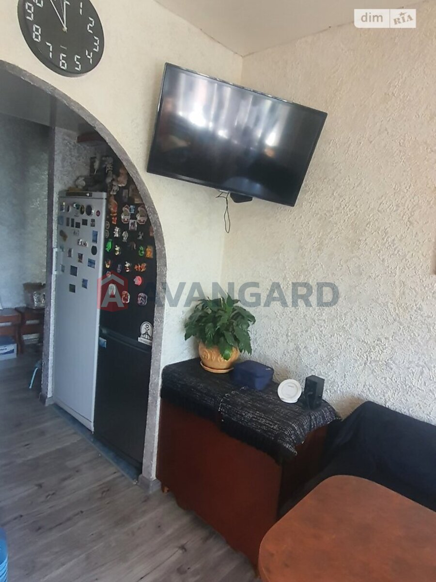 2 ����. ��������, 51/49/8 ��. �., 7/9 ���� ���� 10