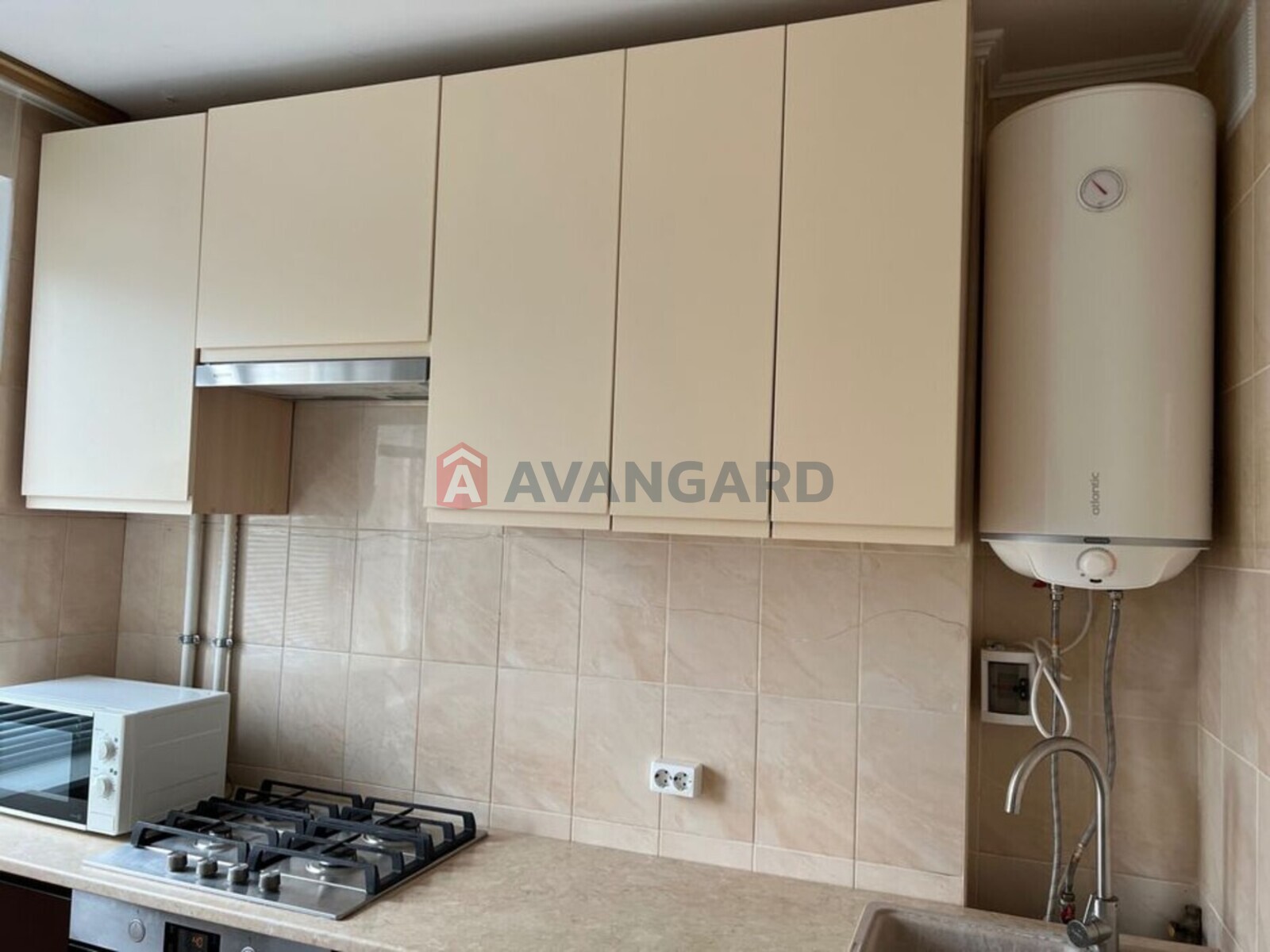 2 ��. ��������, 48/-/5 ��. �., 5/5 ������ ���� 12