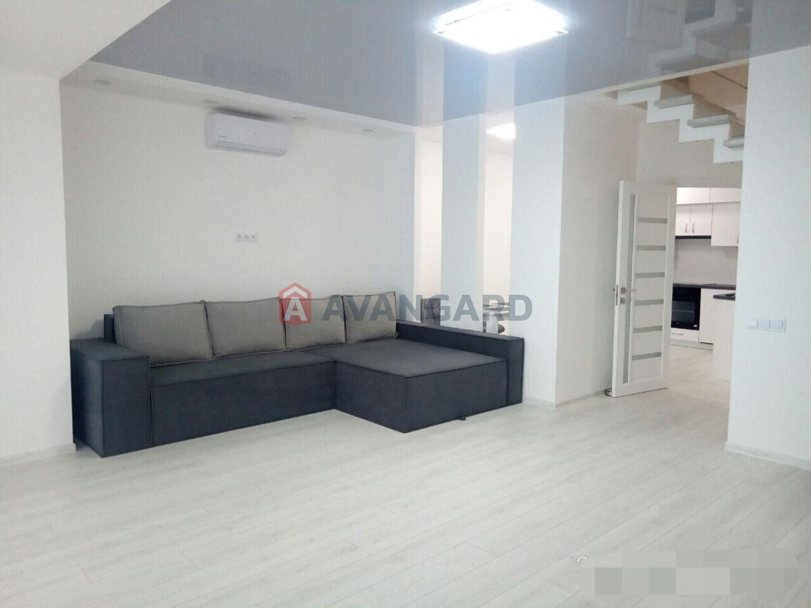 3 ��. ��������, 125/70/17 ��. �., 15/17 ������ ���� 6