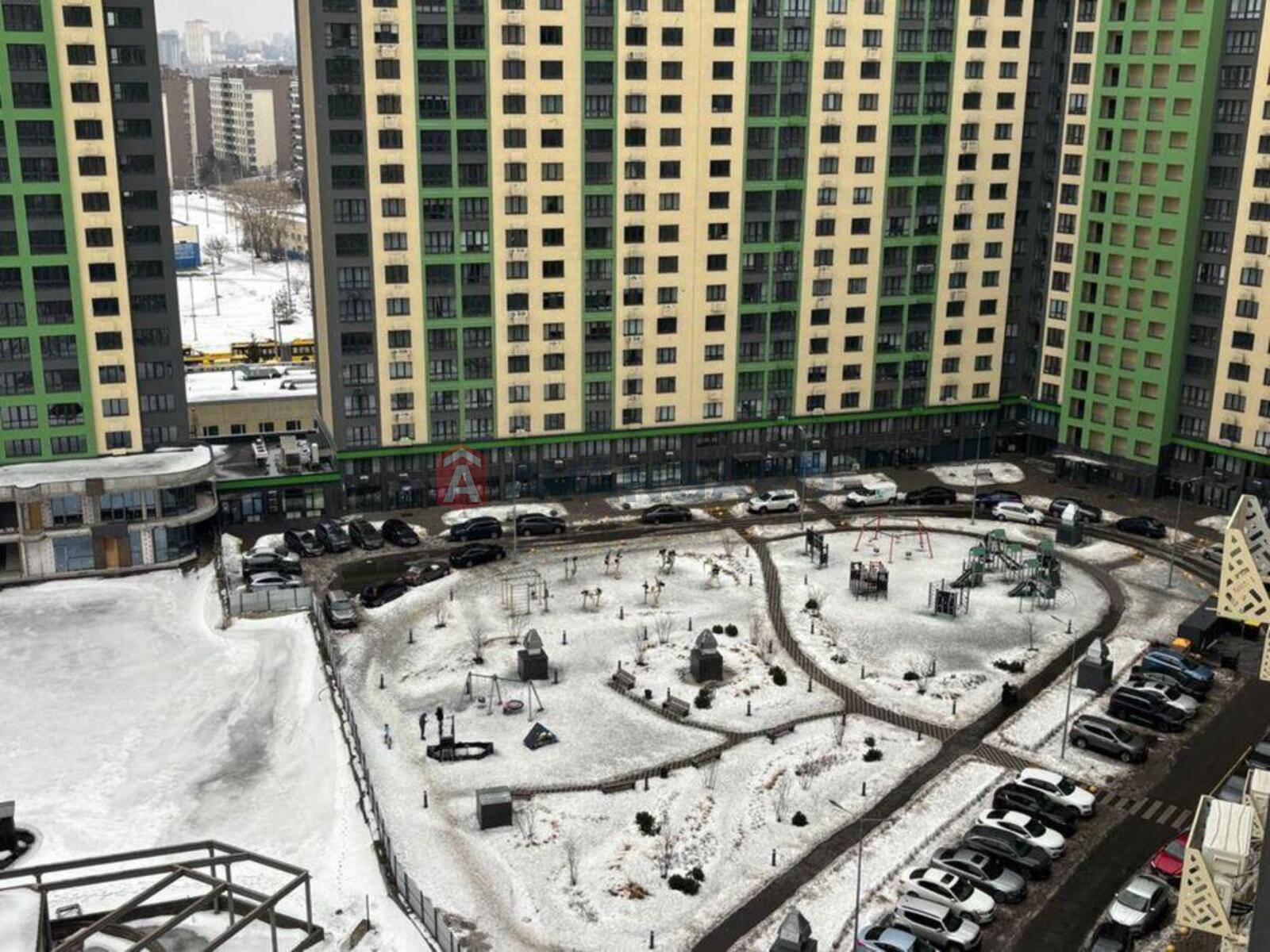 1 ��. ��������, 52/-/18 ��. �., 15/23 ������ ���� 18