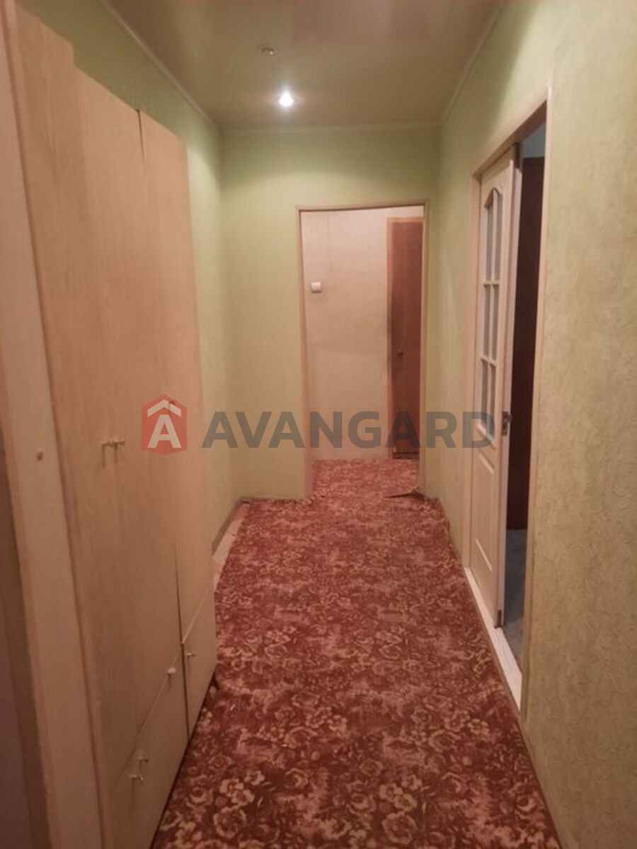 3 ����. ��������, 61/-/9 ��. �., 3/9 ���� ���� 8