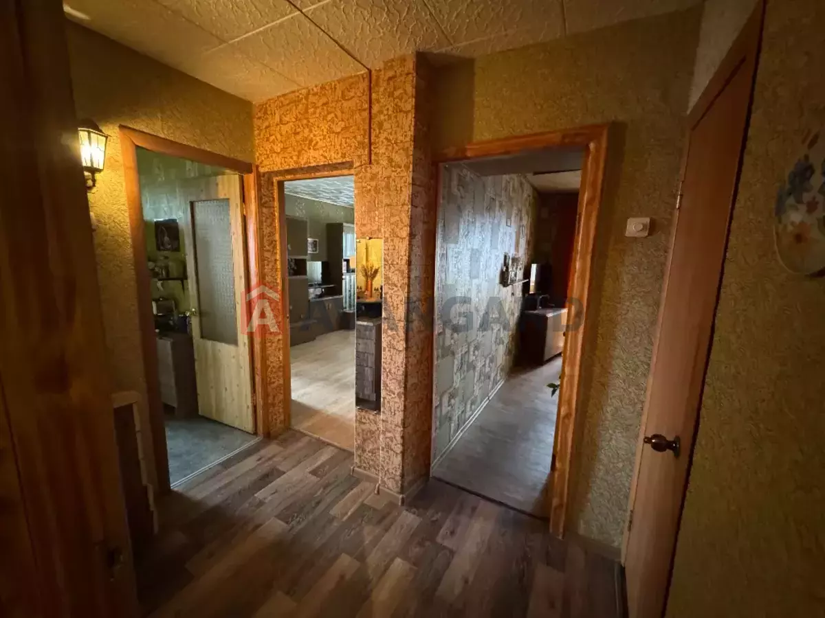 2 ��. ��������, 47/40/7 ��. �., 10/16 ������ ���� 11