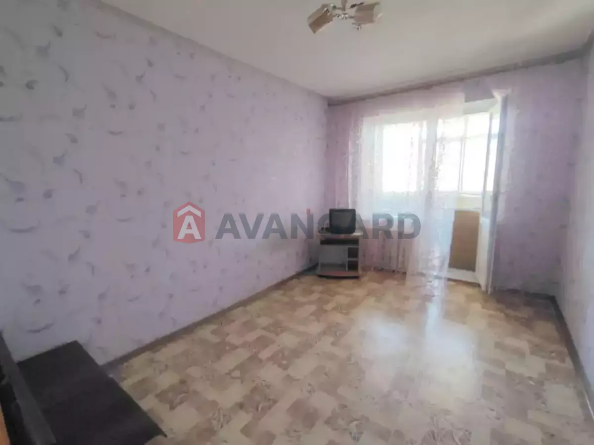 3 ��. ��������, 65/39/8 ��. �., 7/9 ������ ���� 11