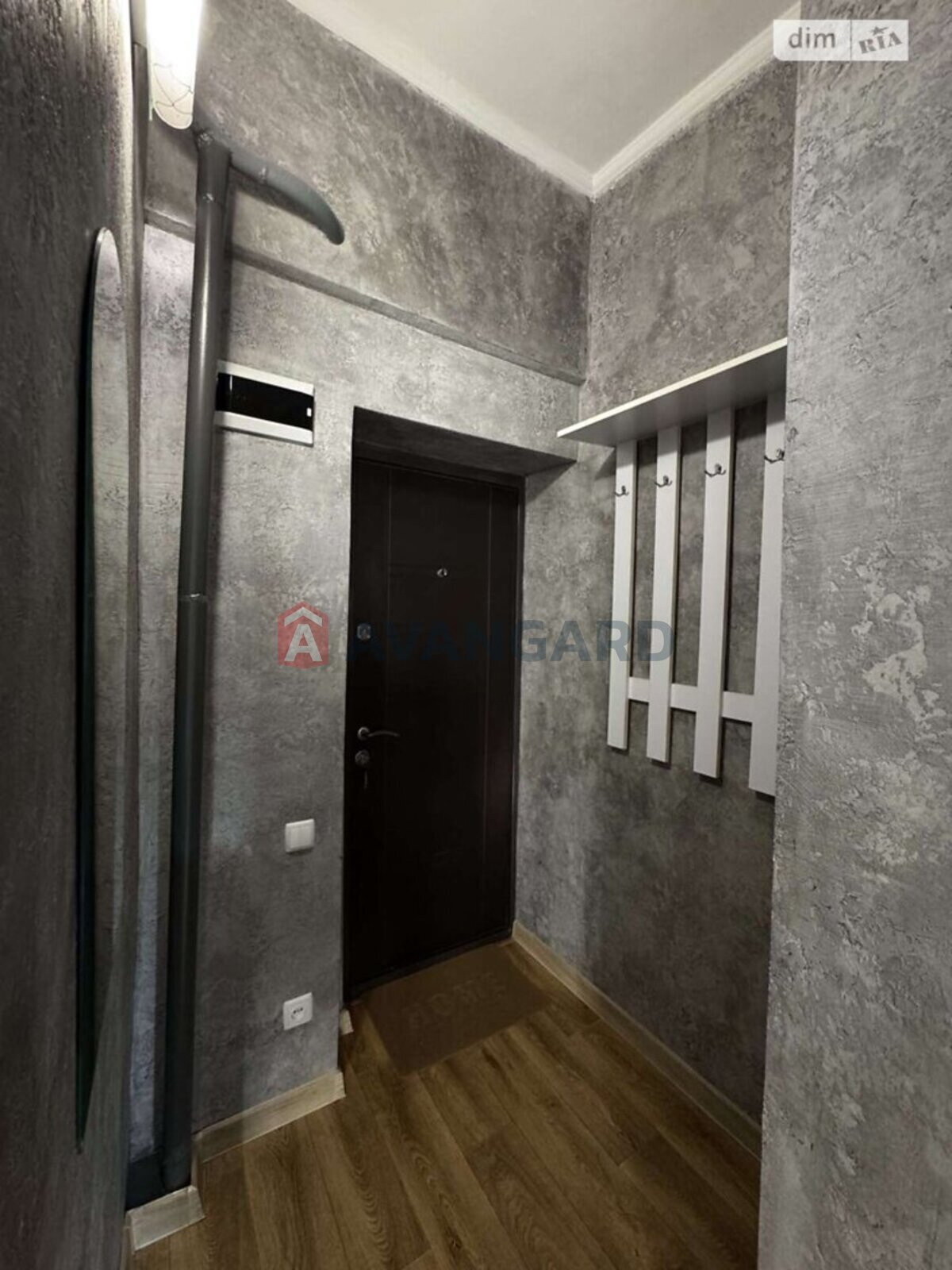 1 ����. ��������, 28/16/5 ��. �., 2/2 ���� ���� 2