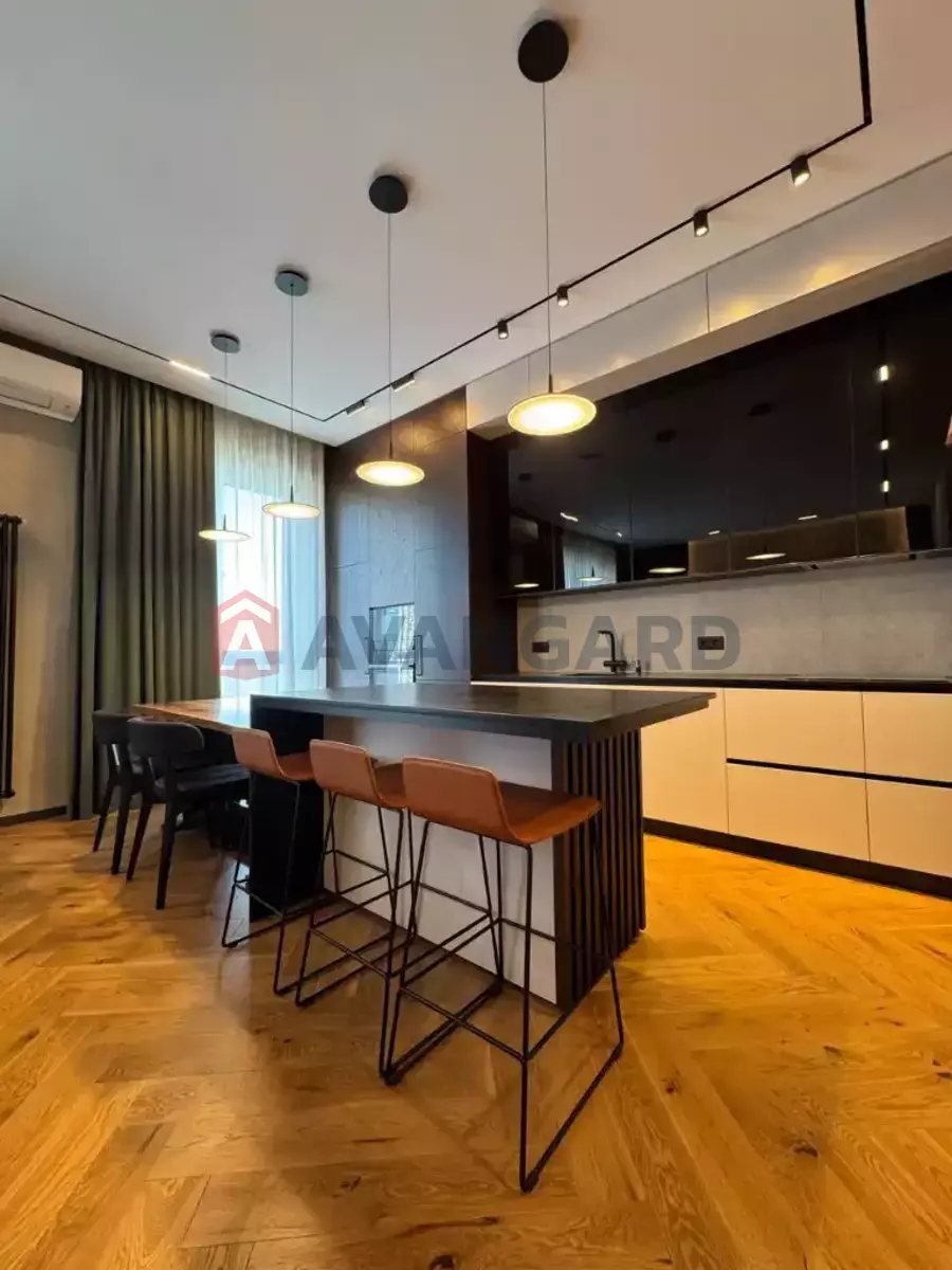 3 ��. ��������, 150/-/- ��. �., 16/16 ������ ���� 22