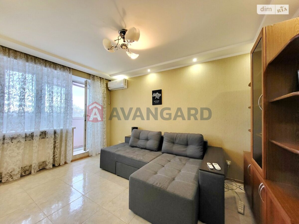 2 ��. ��������, 43/-/- ��. �., 4/5 ������ ���� 2