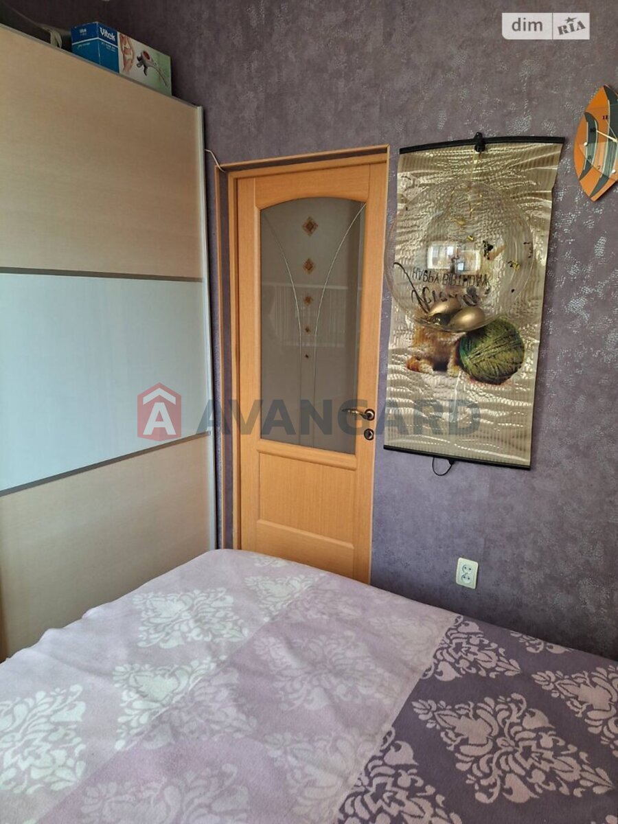 3 кім. квартира, 63/-/10 кв. м., 1/2 поверх фото 15 3 кім. квартира, 63/-/10 кв. м., 1/2 поверх фото 15