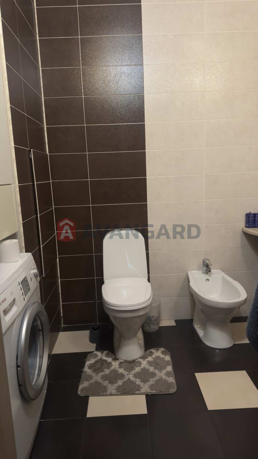 2 ��. ��������, 78/46/11 ��. �., 9/18 ������ ���� 14