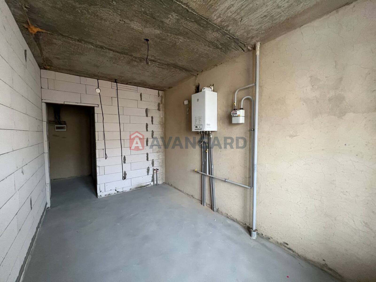 2 ��. ��������, 58/-/12 ��. �., 8/10 ������ ���� 4