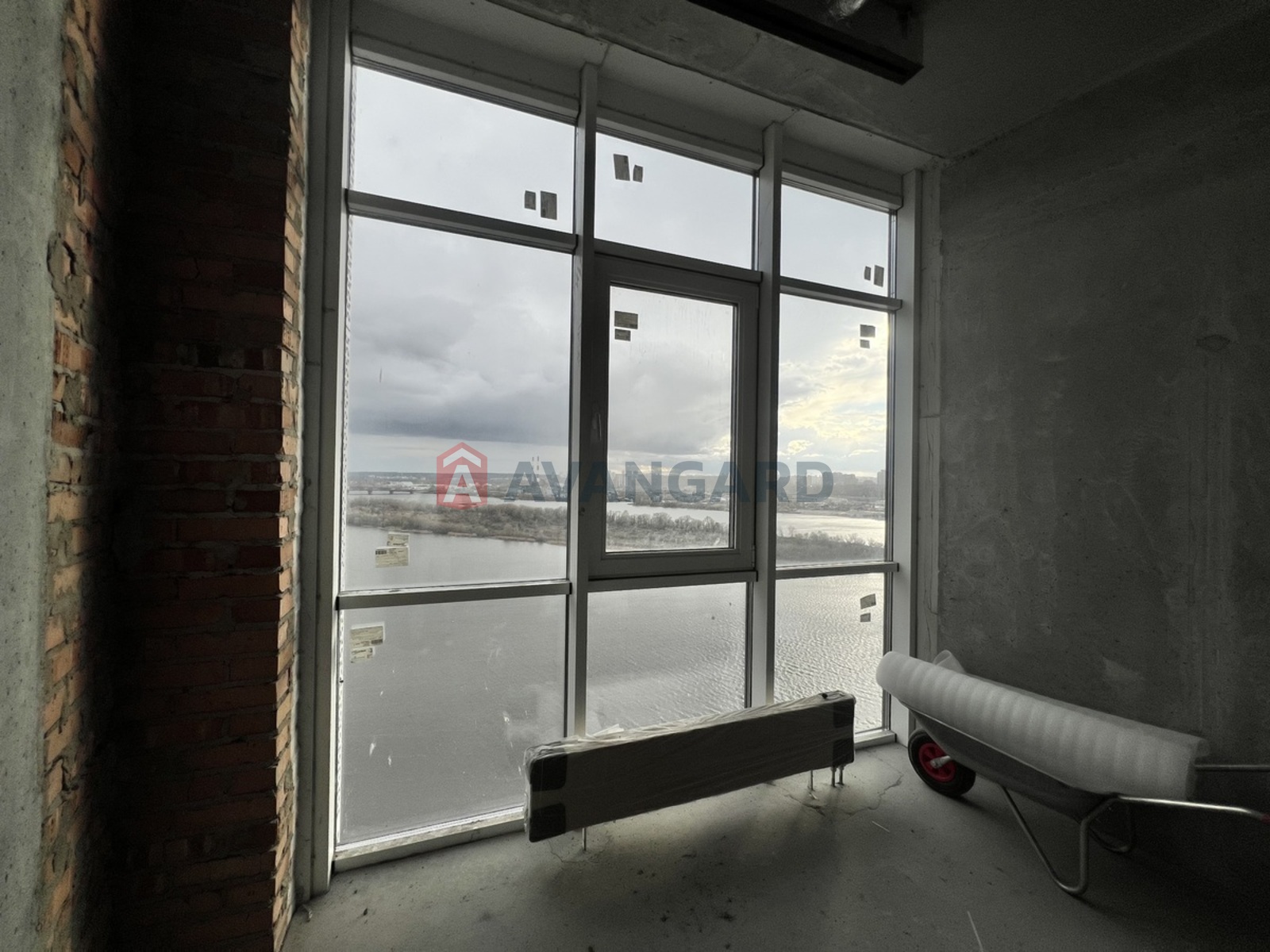 5 ��. ��������, 180/136/44 ��. �., 25/25 ������ ���� 7