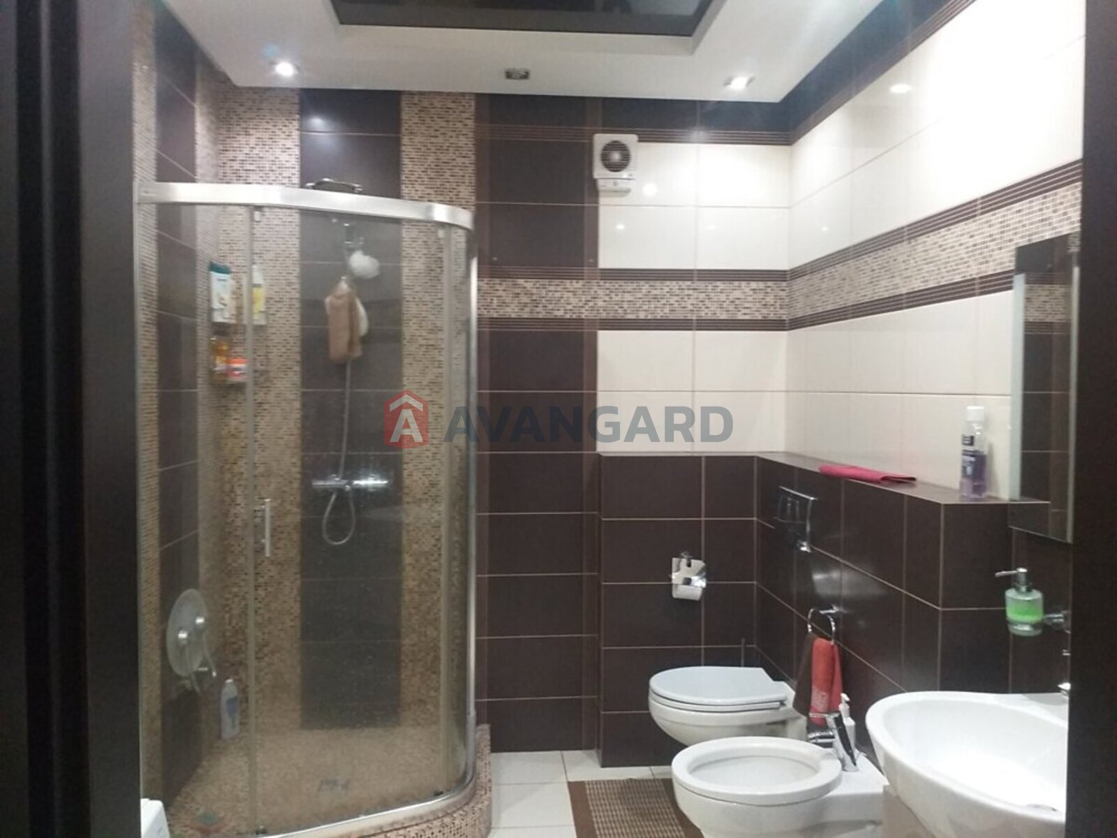 4 ��. ��������, 156/107/15 ��. �., 3/4 ������ ���� 11