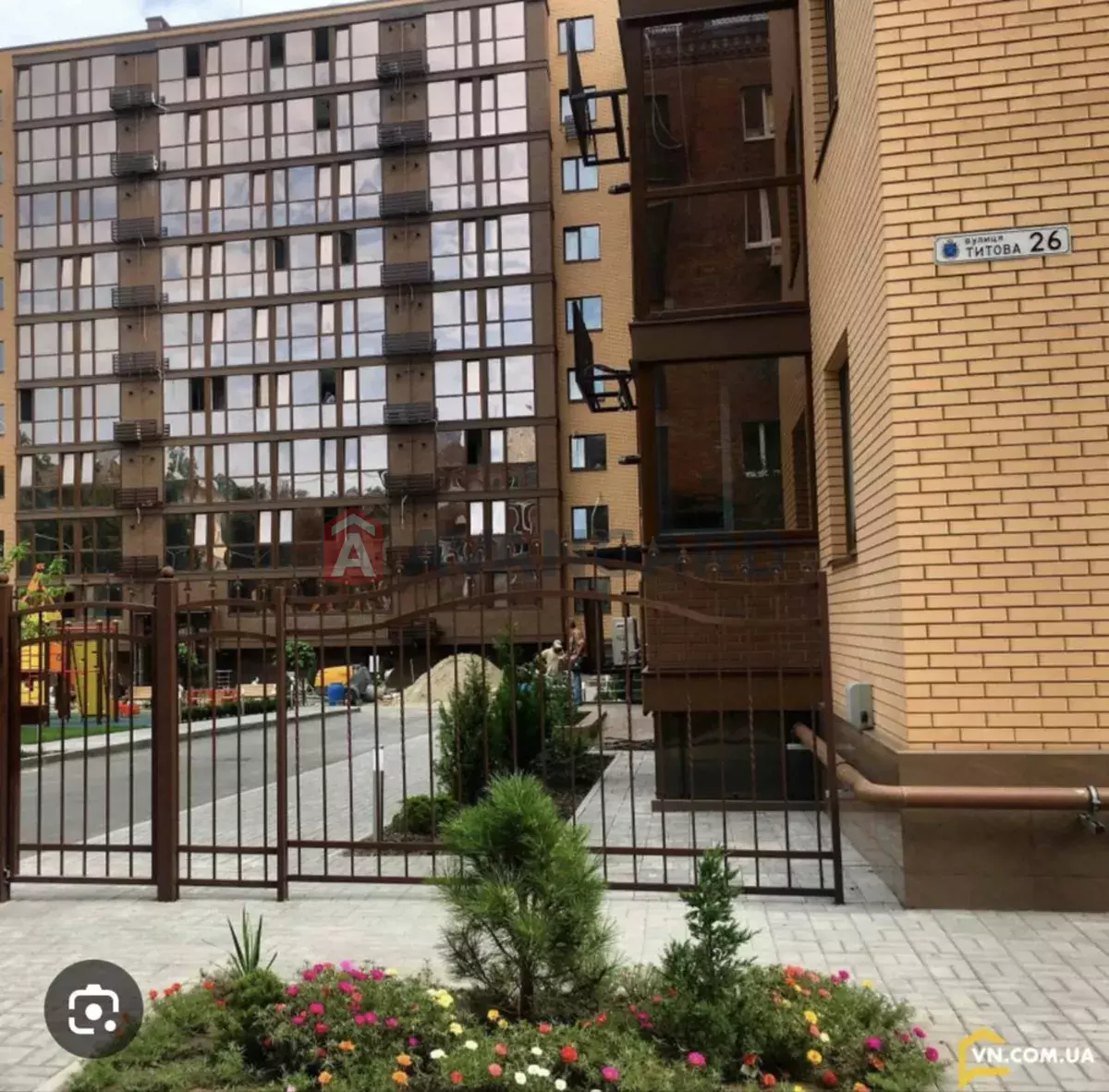 3 ��. ��������, 74/-/33 ��. �., 7/10 ������ ���� 4