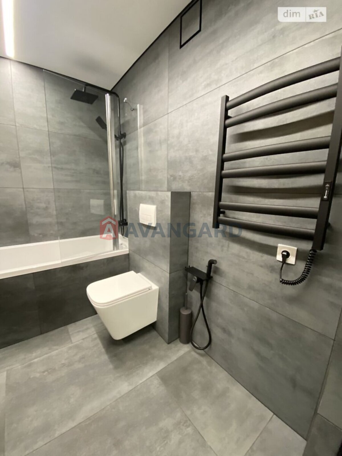 2 ����. ��������, 63/-/16 ��. �., 8/11 ���� ���� 21