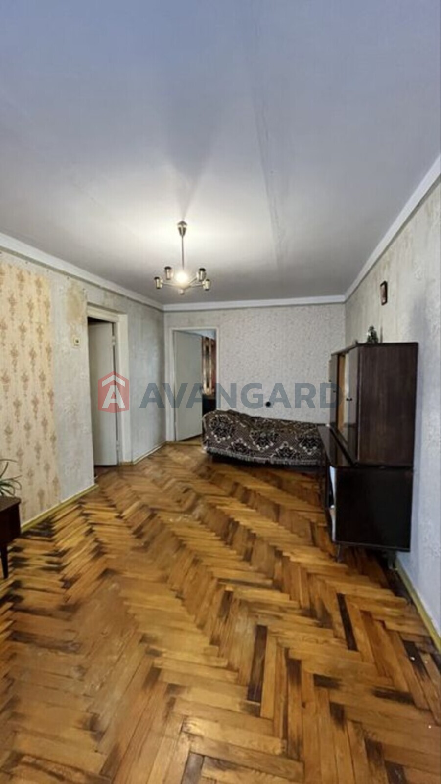 3 ��. ��������, 64/-/8 ��. �., 2/9 ������ ���� 3