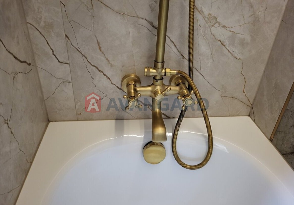 2 ��. ��������, 82/-/- ��. �., 8/9 ������ ���� 24