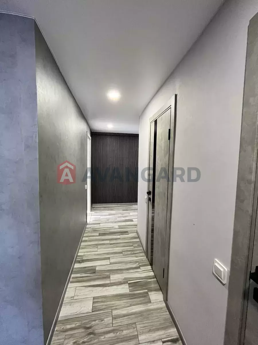 3 ��. ��������, 70/-/- ��. �., 11/16 ������ ���� 6