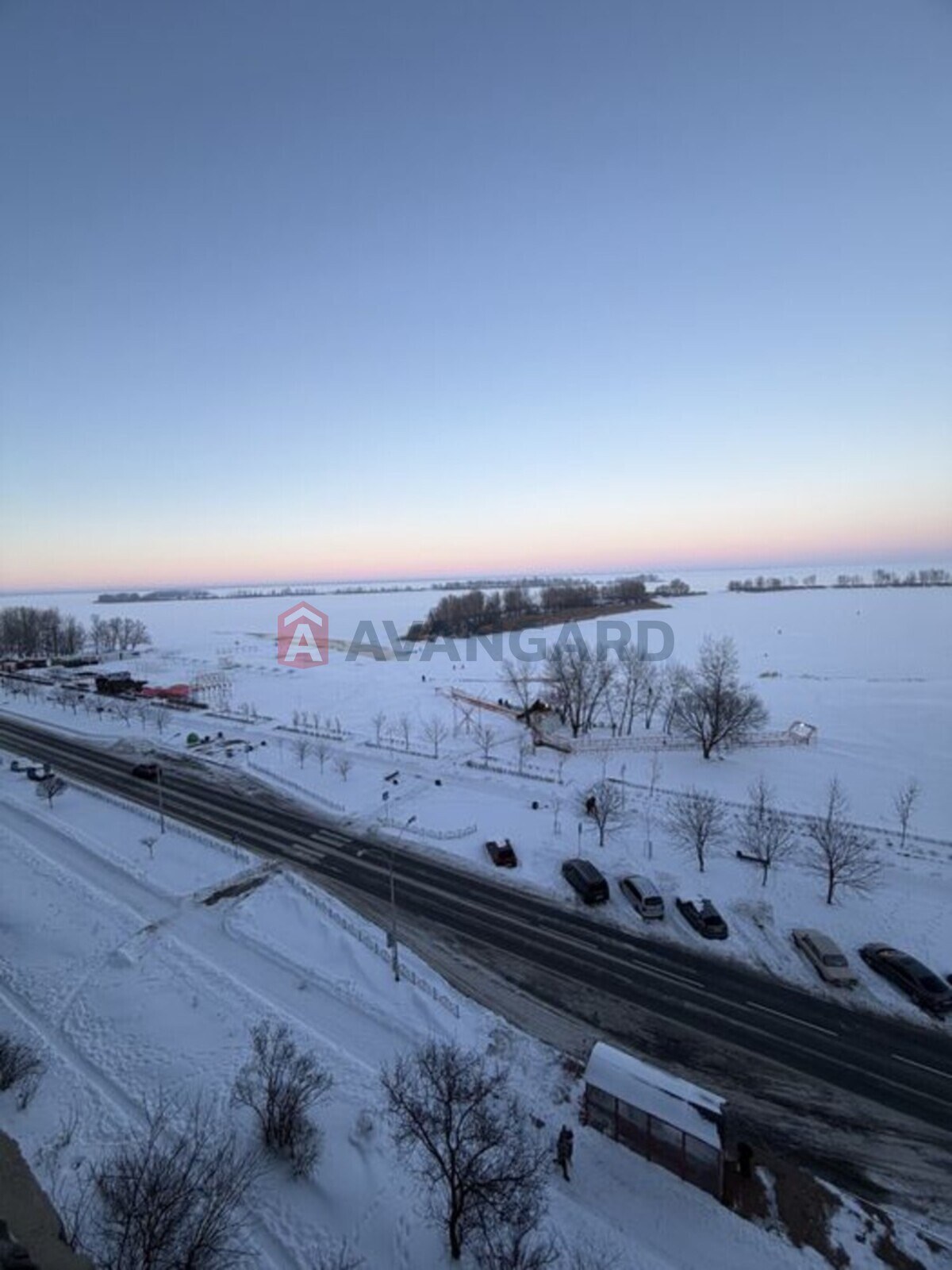 1 ��. ��������, 35/-/9 ��. �., 8/10 ������ ���� 8