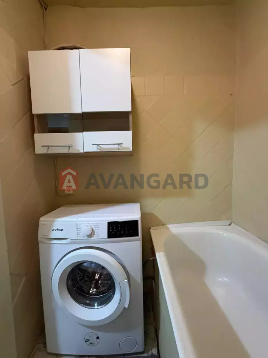 1 ��. ��������, 36/20/9 ��. �., 3/5 ������ ���� 3