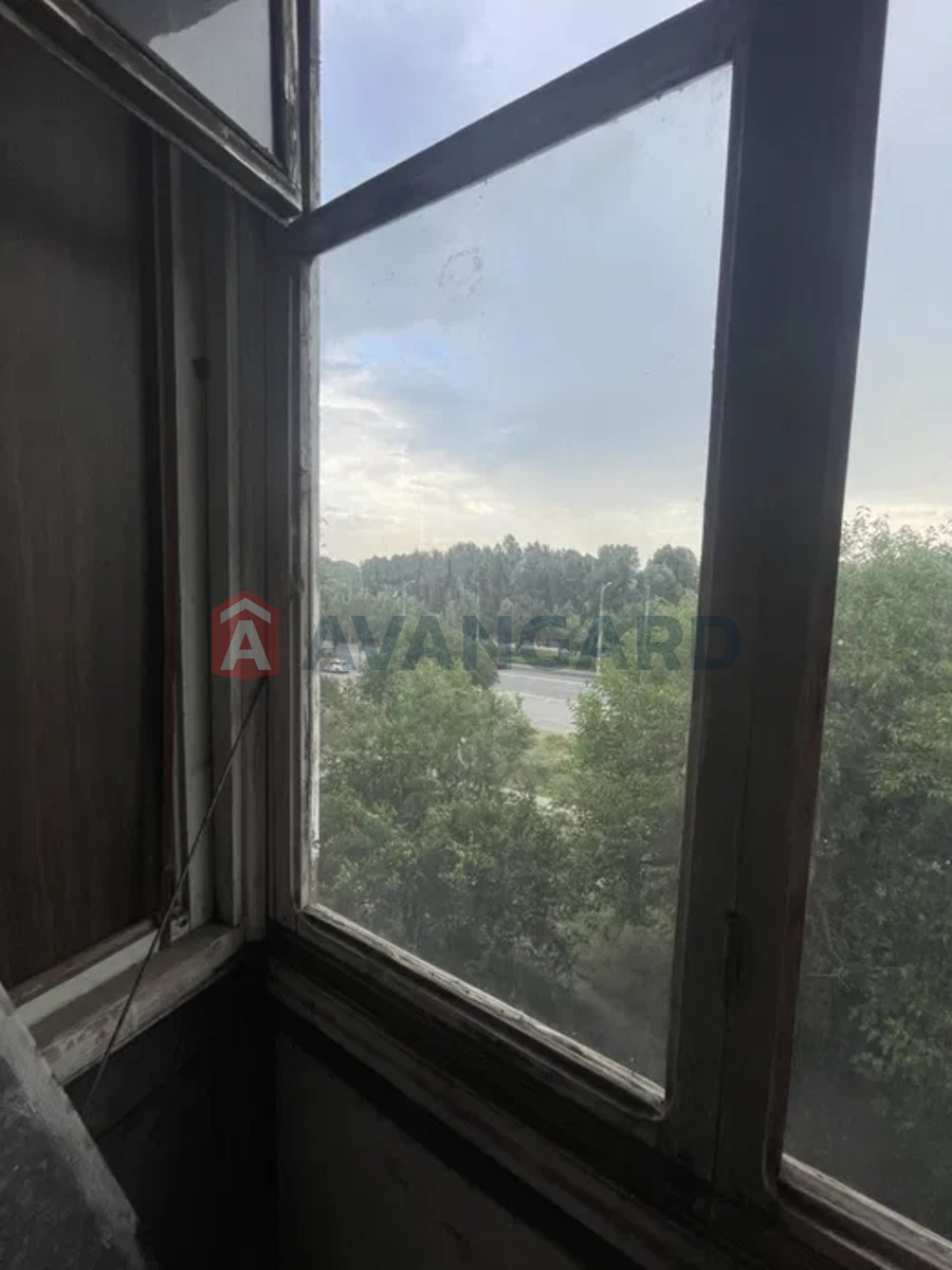 3 ��. ��������, 68/-/12 ��. �., 4/9 ������ ���� 2