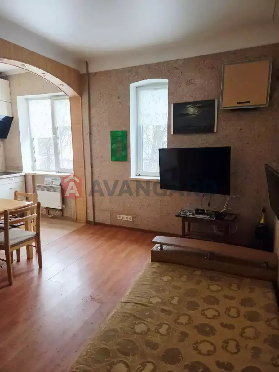 1 ��. ��������, 24/15/7 ��. �., 2/2 ������ ���� 8