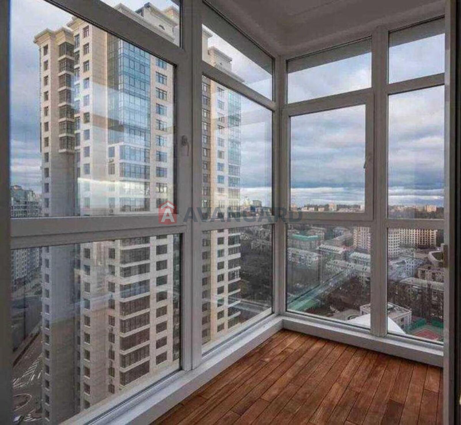 3 ��. ��������, 120/-/38 ��. �., 19/30 ������ ���� 13