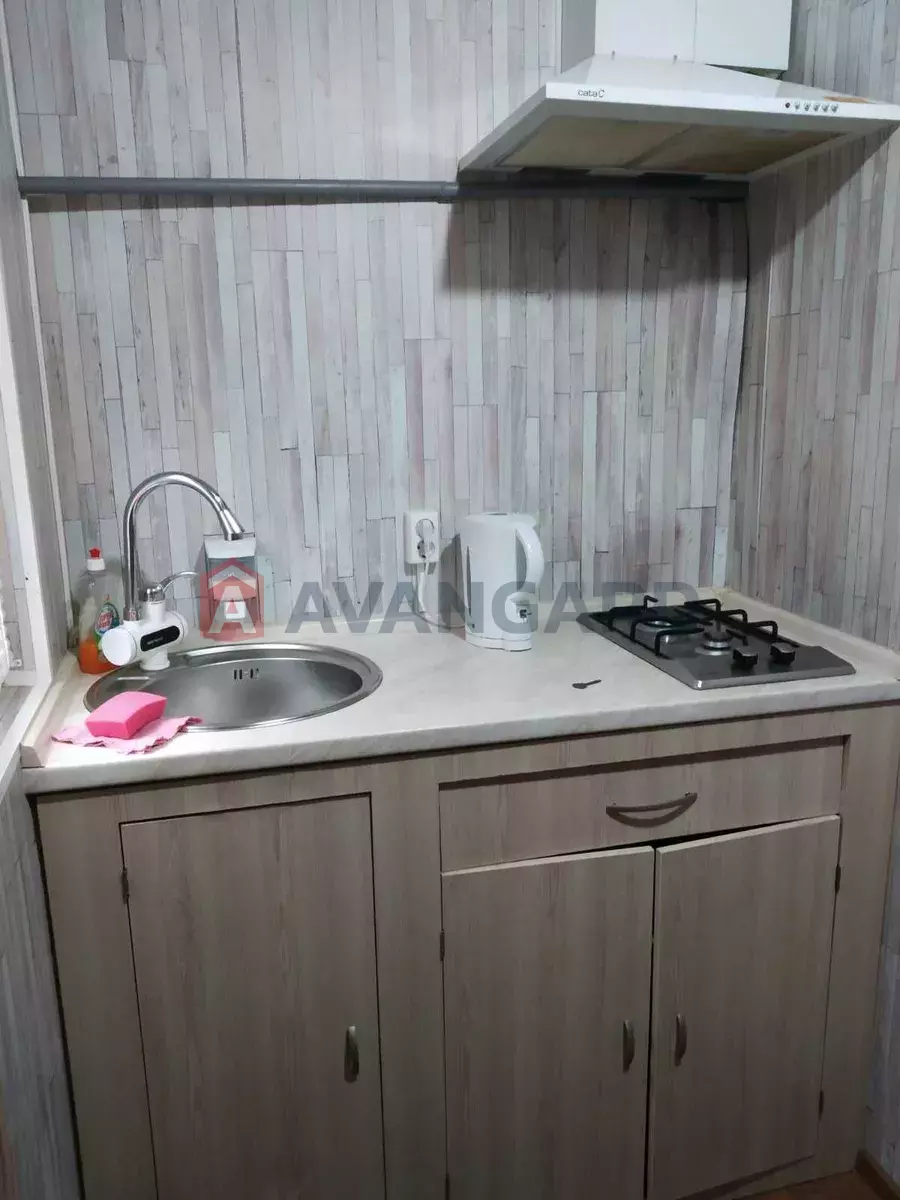 2 ��. ��������, 38/-/6 ��. �., 2/2 ������ ���� 1