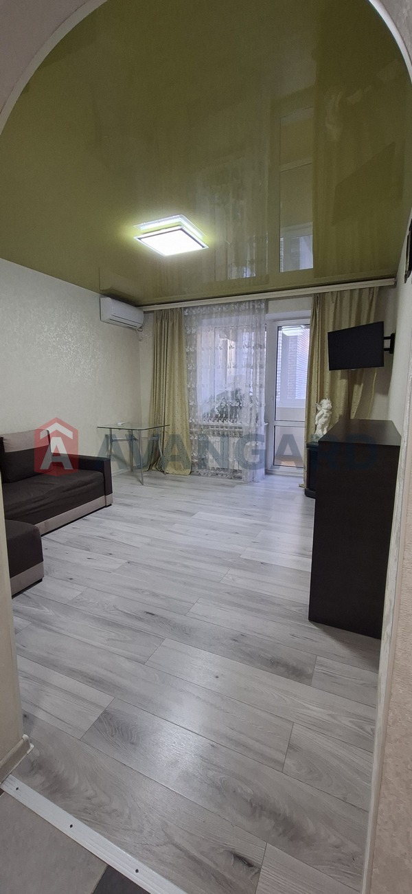 1 ��. ��������, 35,15/15.4/9.3 ��. �., 3/15 ������ ���� 14